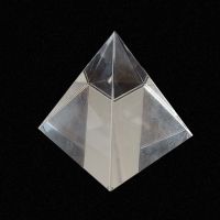 Pirámide Cristal Sintético 5x5cm