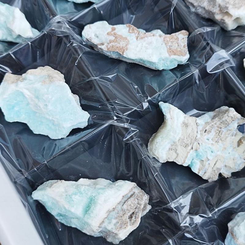 Blue Aragonite (Pakistan). Set 24 Un.