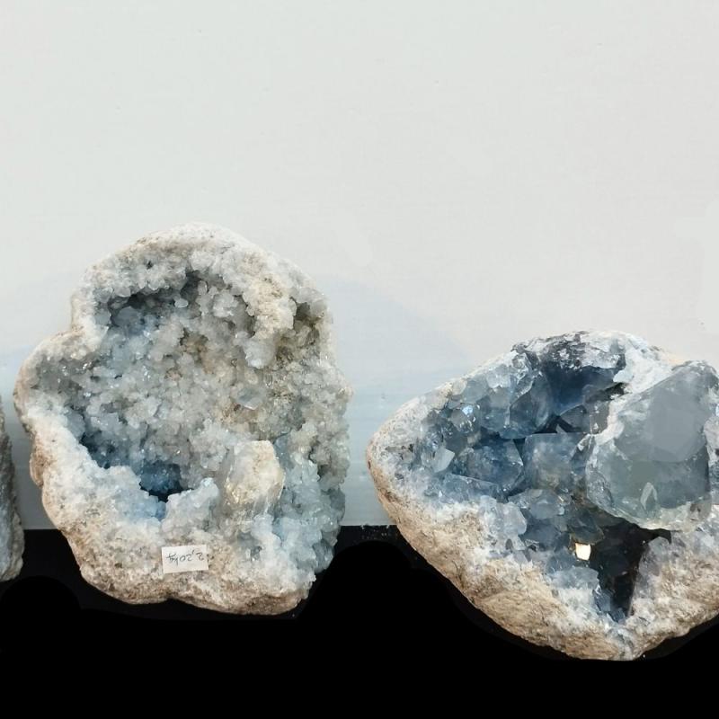 Celestina Drusa Madagascar (piezas de -5kg) Precio Kg