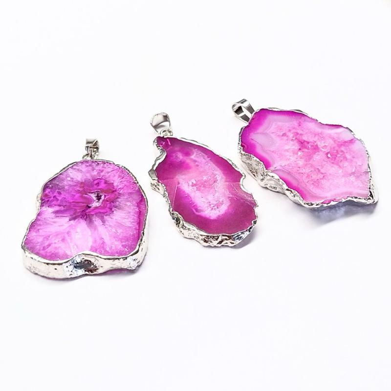Pendentif en Agate (rose) avec bordure argentée. Set 3 Un.