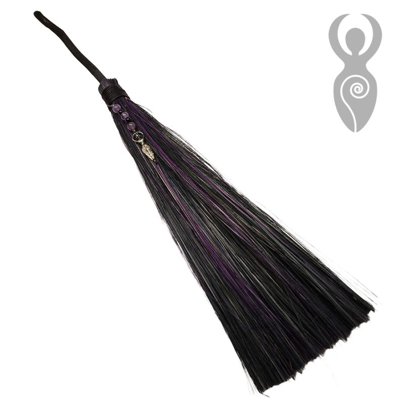 Escoba con símbolo Diosa y Amatista (50 cm).