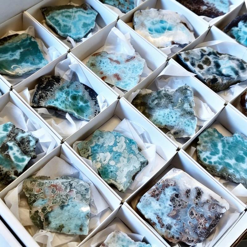 Larimar (une face polie). Set 24 Un.