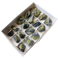 Olivino Lot (USA). 18 Units