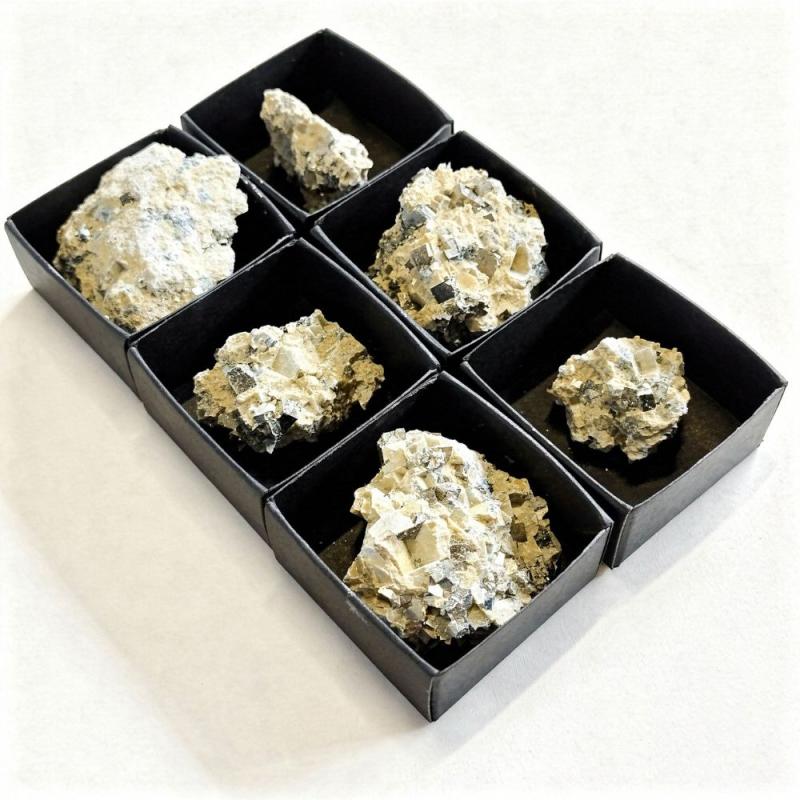 Cristales de Pirita sobre Matriz. Set 6 unidades