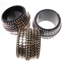 Tack Bracellet