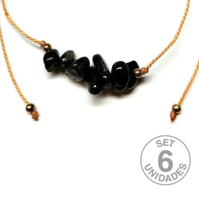 Pulsera de chip de Onix en hilo beige ajustable. Set 6 Un.
