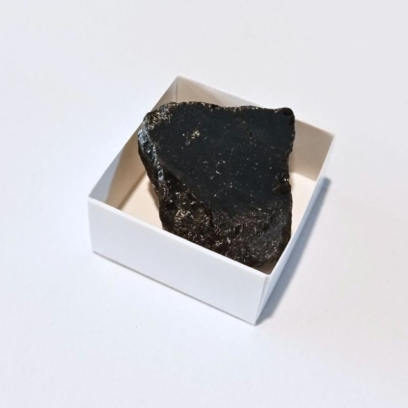 Tourmaline Black one side polished 5x5cm (unit)