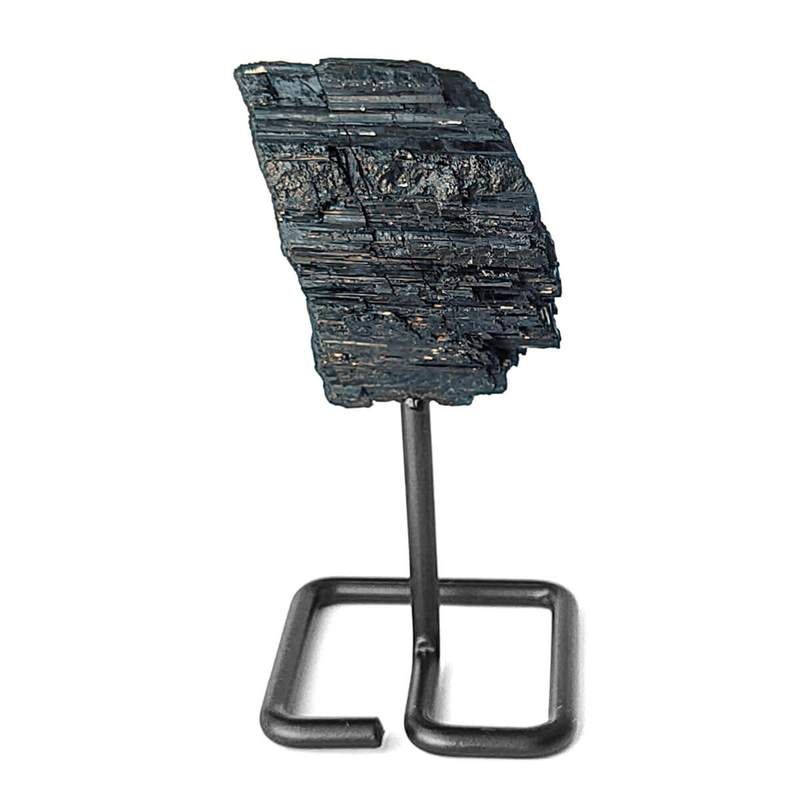 Tourmaline avec pied en métal.